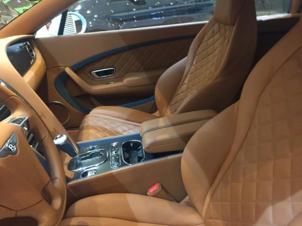  Bleu Foncé Bentley GTC Photo 5