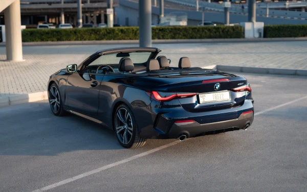  Dark Blue BMW 430i cabrio Photo 3