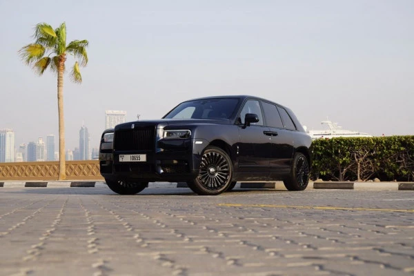  Azul Oscuro Rolls Royce Cullinan Mansory Photo 2