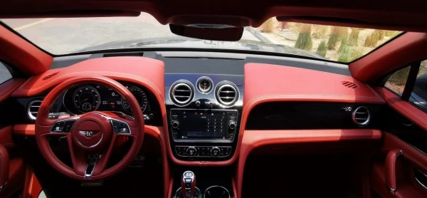  Silver Grey Bentley Bentayga Photo 3