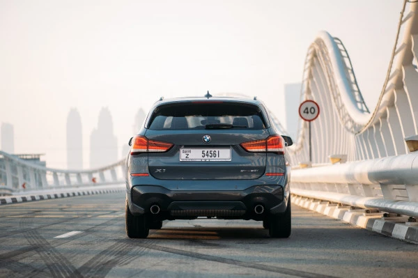  Dark Grey BMW X1 Photo 2