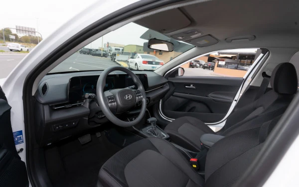  Blanco Hyundai Accent Photo 8