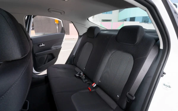  Blanco Hyundai Accent Photo 11