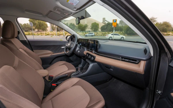  رمادي غامق هيونداي اكسنت Photo 13