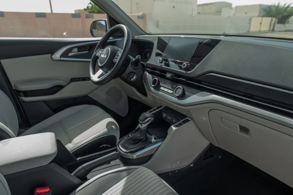  Dunkelgrau KIA Carens Photo 7