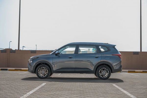  Dark Grey KIA Carens Photo 4