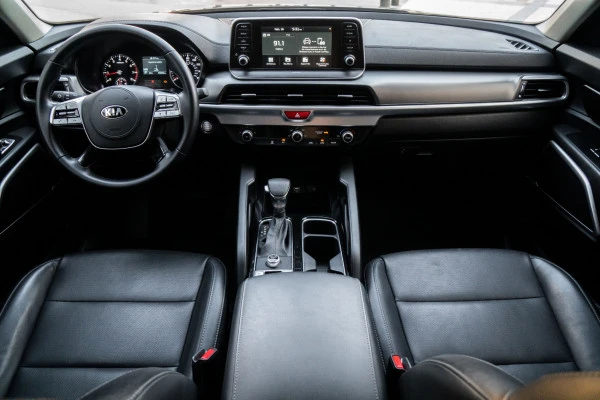  Dark Grey KIA Telluride (7 seater) Photo 4