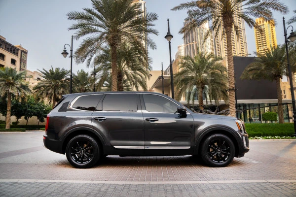  Dark Grey KIA Telluride (7 seater) Photo 5