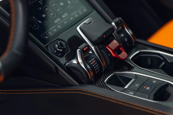  Grigio Scuro Lamborghini Urus Photo 5