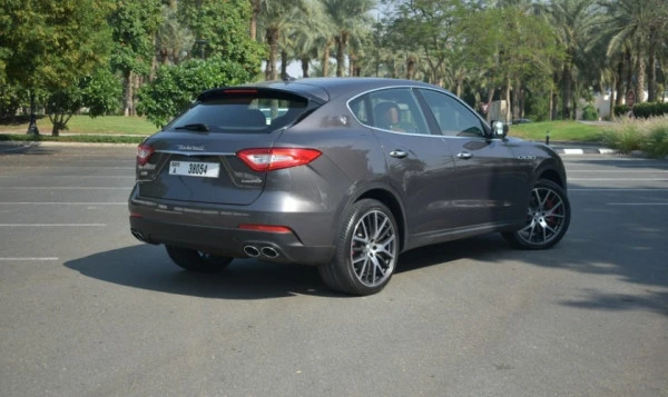  Dark Grey Maserati Levante S Photo 2