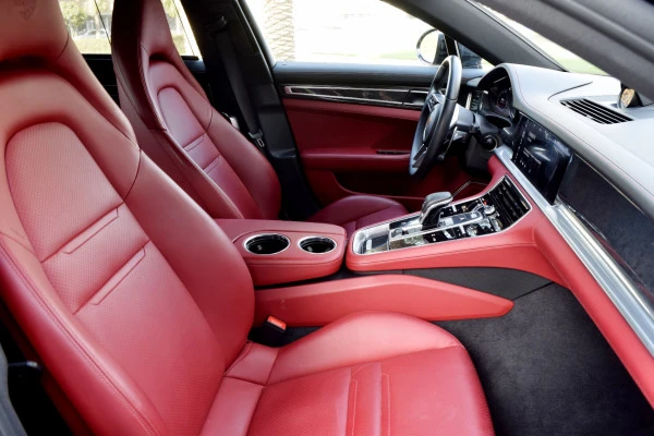  Grigio Scuro Porsche Panamera 4 Photo 7