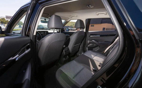  Black KIA Seltos Photo 12