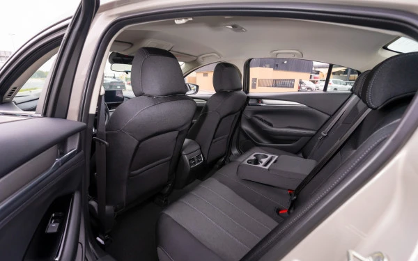  Gold Mazda 6 Photo 10