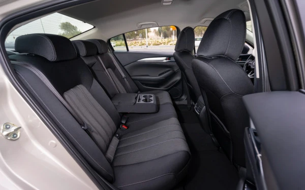  Gold Mazda 6 Photo 12