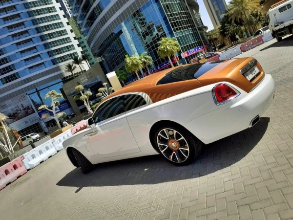  Золотой Rolls Royce Wraith Photo 2