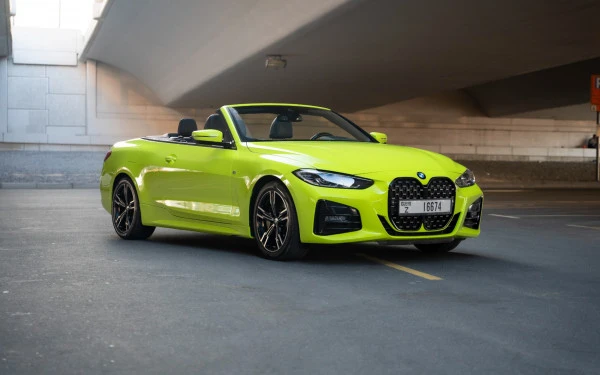  Lime Green BMW 430i cabrio Photo 4