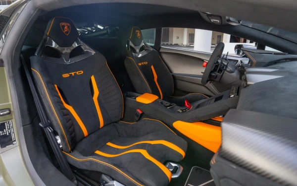  Green Lamborghini Huracan STO Photo 7