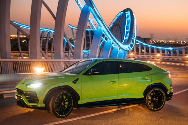  Green Lamborghini Urus Capsule Photo 6
