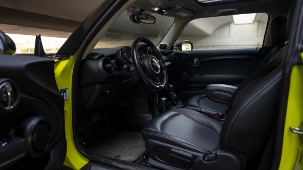  Green Mini Cooper Photo 5