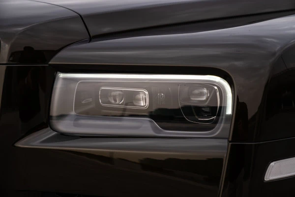  Green Rolls Royce Cullinan Photo 19