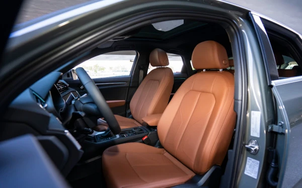  Grey Audi Q3 Sportback Photo 7