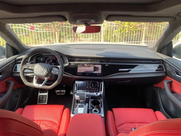  Grey Audi RSQ8 Photo 2