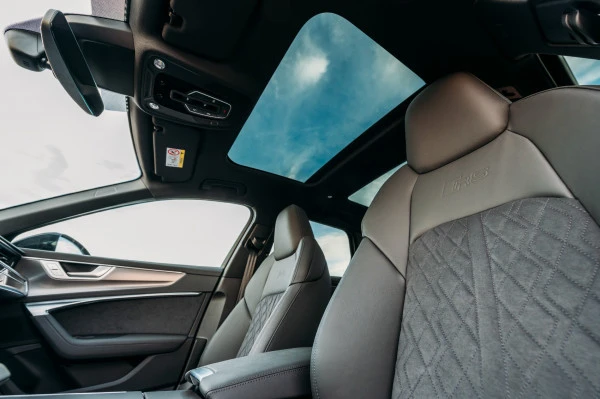  Grey Audi RS6 Photo 5