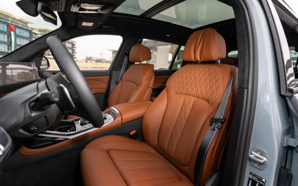  Grey BMW X7 40i Photo 4