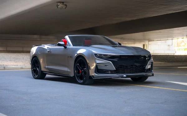  Grey Chevrolet Camaro V8 SS Photo 2