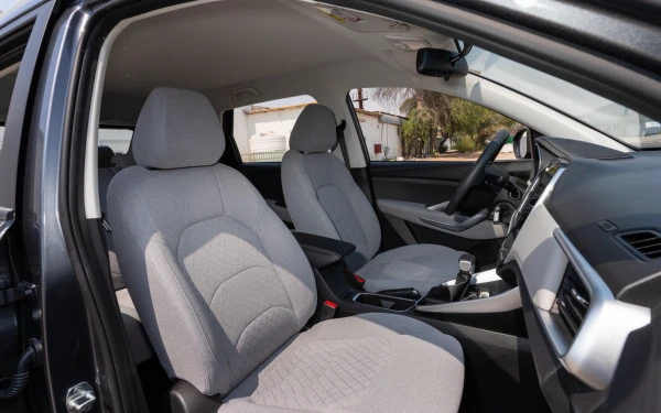  Grey Chevrolet Captiva Photo 9