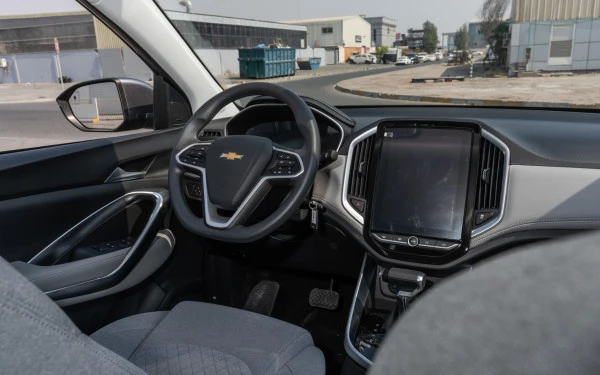  Grey Chevrolet Captiva Photo 8