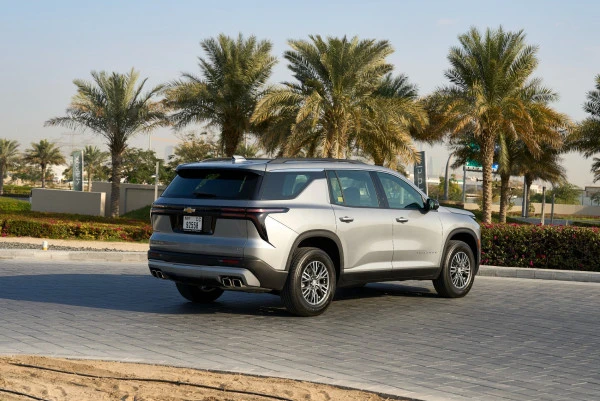  Grau Chevrolet Traverse Photo 7