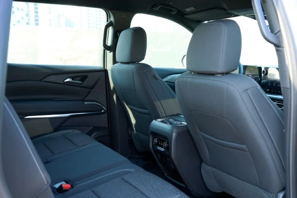  Grau Chevrolet Traverse Photo 13