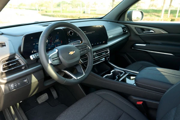  Grau Chevrolet Traverse Photo 17