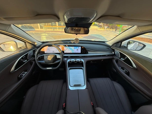  Grey Exeed TXL Photo 5