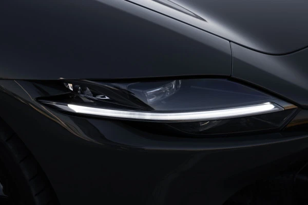  Grey Ferrari Roma Spider Photo 5