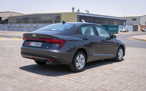  Grau Hyundai Accent Photo 12