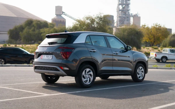  اللون الرمادي هيونداي كريتا Photo 3