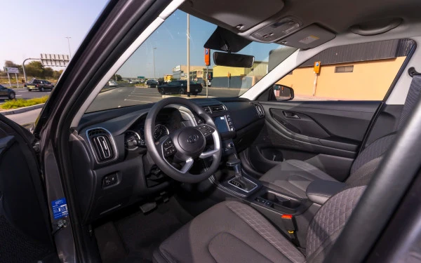  اللون الرمادي هيونداي كريتا Photo 6