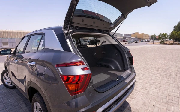  اللون الرمادي هيونداي كريتا Photo 16