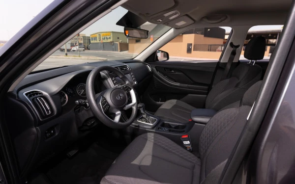  اللون الرمادي هيونداي كريتا Photo 6