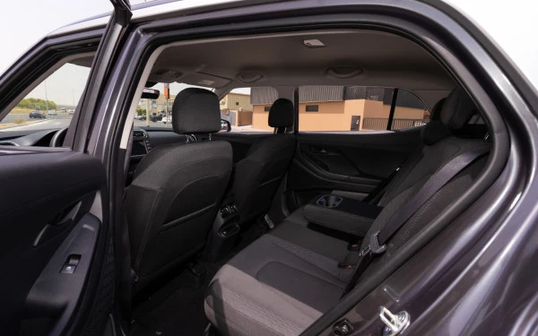  اللون الرمادي هيونداي كريتا Photo 7