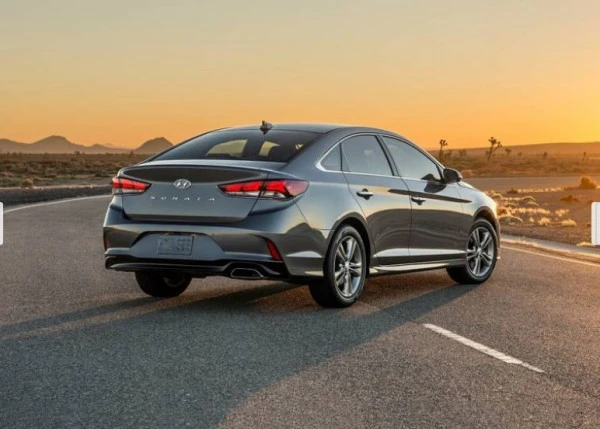  Grey Hyundai Sonata Photo 2