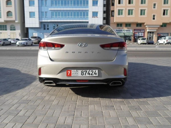  Grey Hyundai Sonata Photo 2