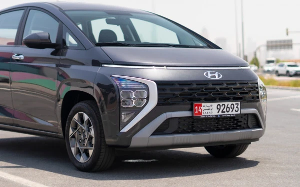  Серый Hyundai Stargazer Photo 2