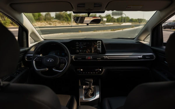  Grey Hyundai Stargazer Photo 8