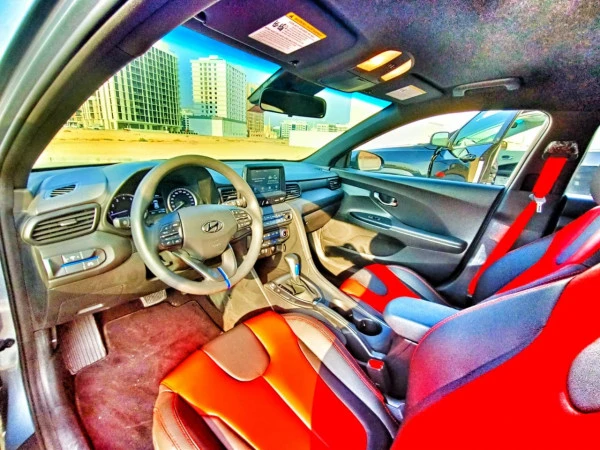  Grau Hyundai Veloster Photo 2