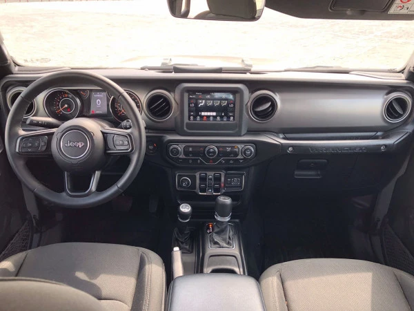  Grey Jeep Wrangler Unlimited Sports Photo 2