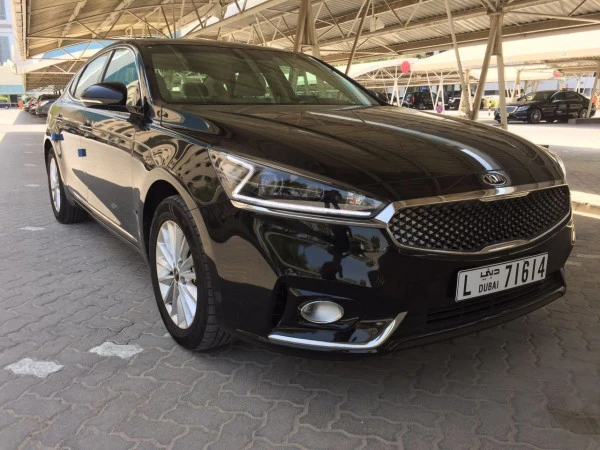  اللون الرمادي كيا كادينزا Photo 9