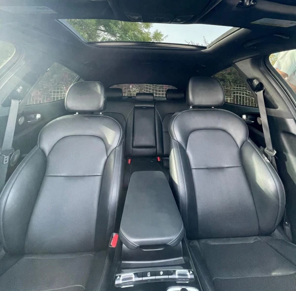  Grey KIA Stinger Photo 4